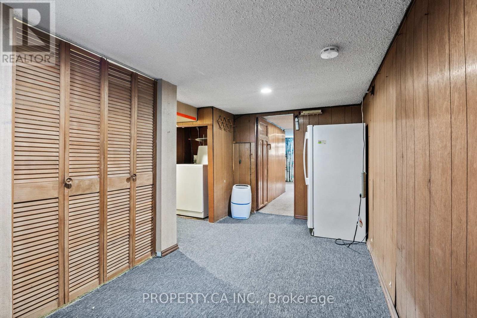16 Warren Crescent, Toronto, Ontario  M6S 4S2 - Photo 26 - W13875690