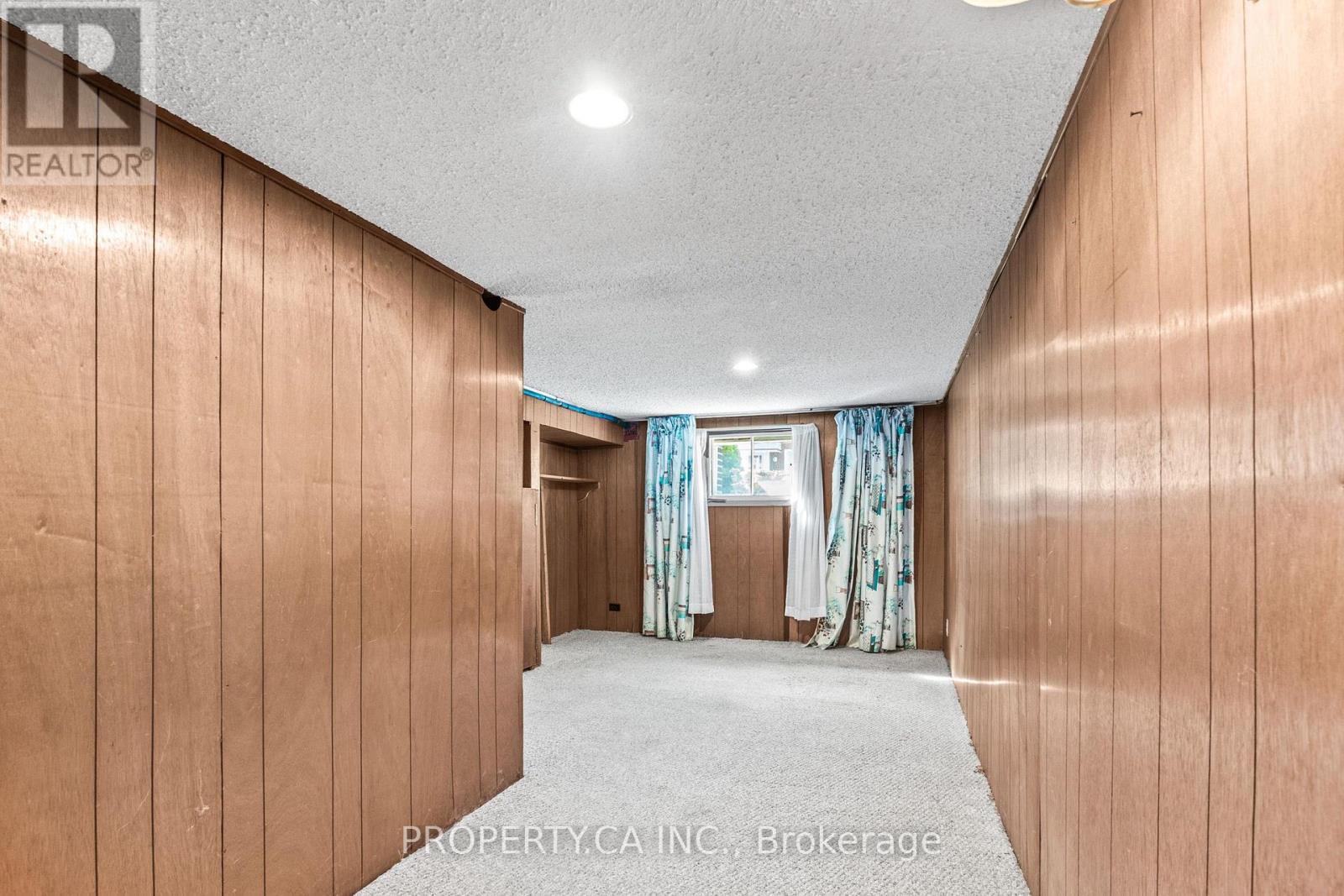 16 Warren Crescent, Toronto, Ontario  M6S 4S2 - Photo 28 - W13875690