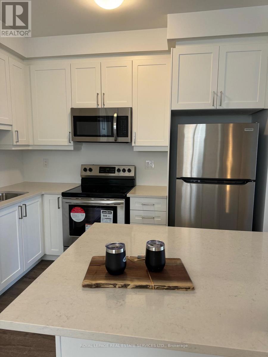 1575 Denison Place, Milton, Ontario  L9E 1Y2 - Photo 2 - W13875692