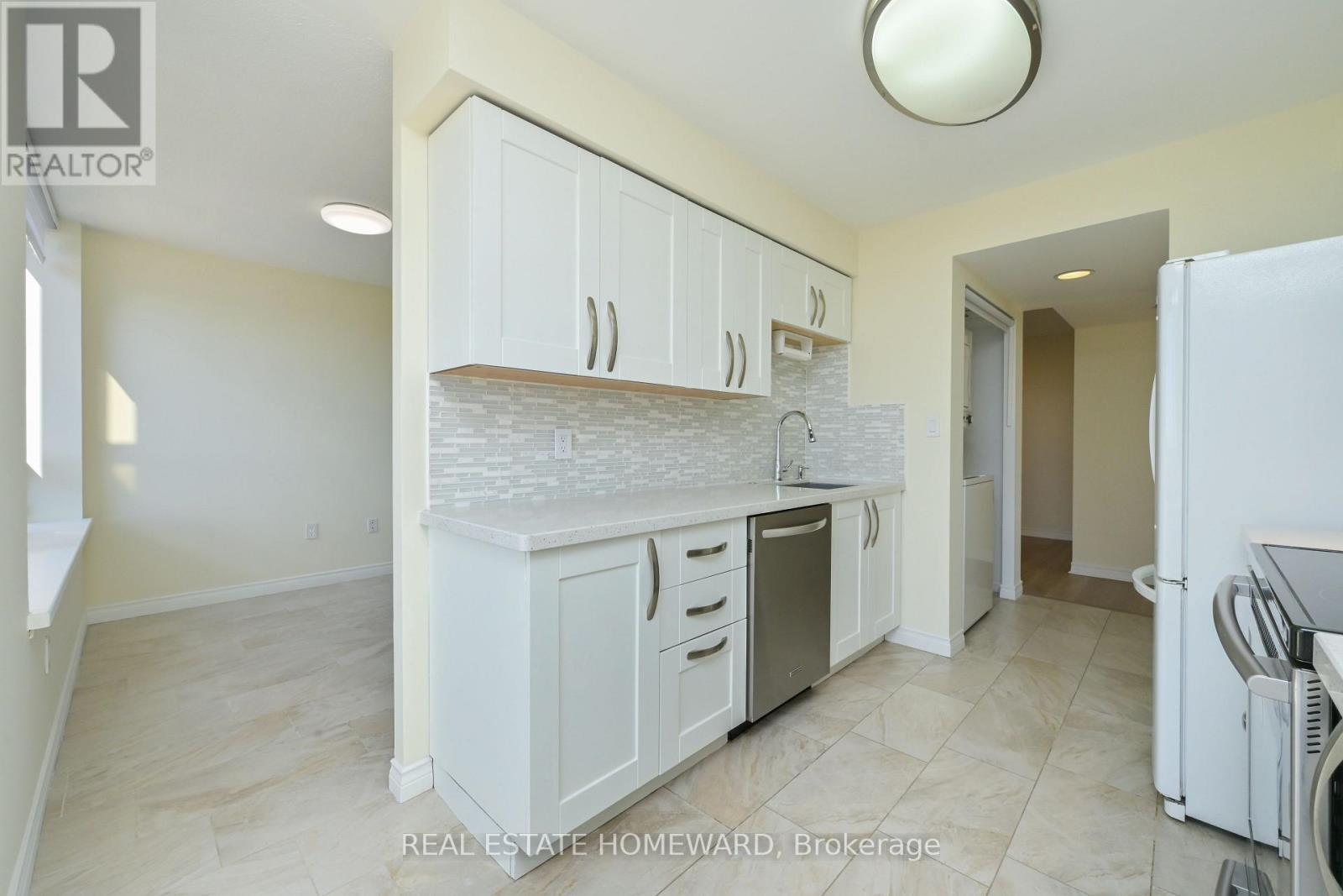 916 - 88 Grandview Way, Toronto, Ontario  M2N 6V6 - Photo 11 - C13831608