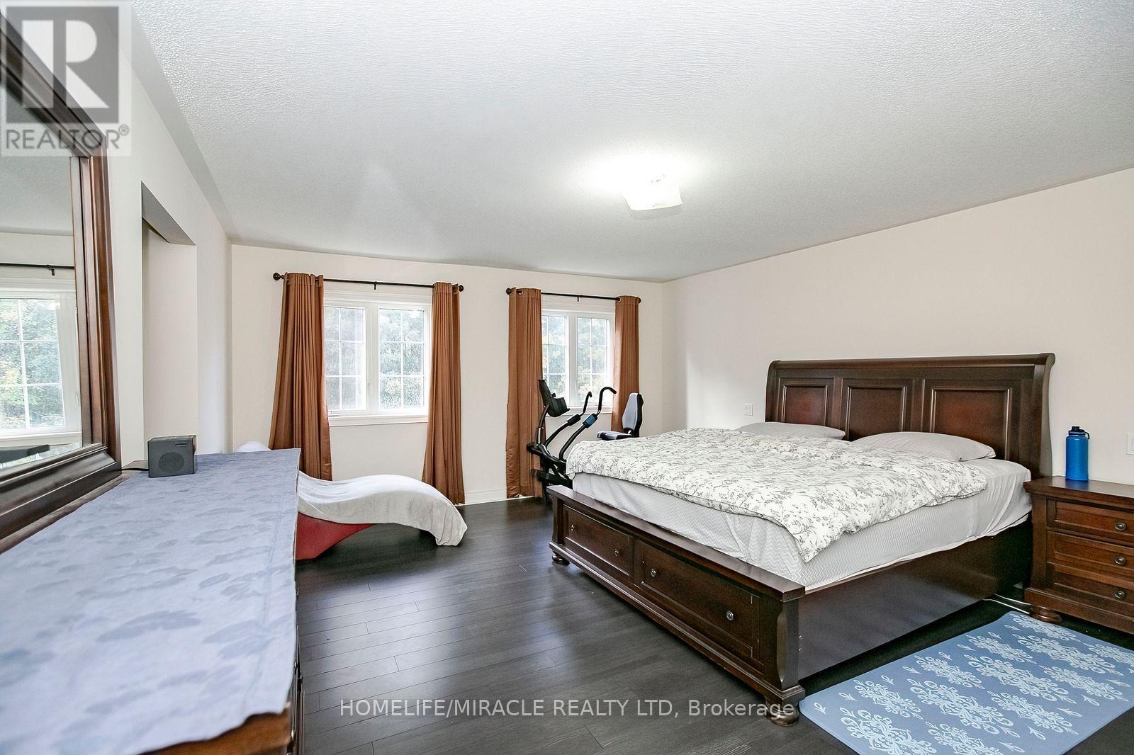 30 Brookwater Crescent, Caledon, Ontario  L7C 4A4 - Photo 13 - W13875746