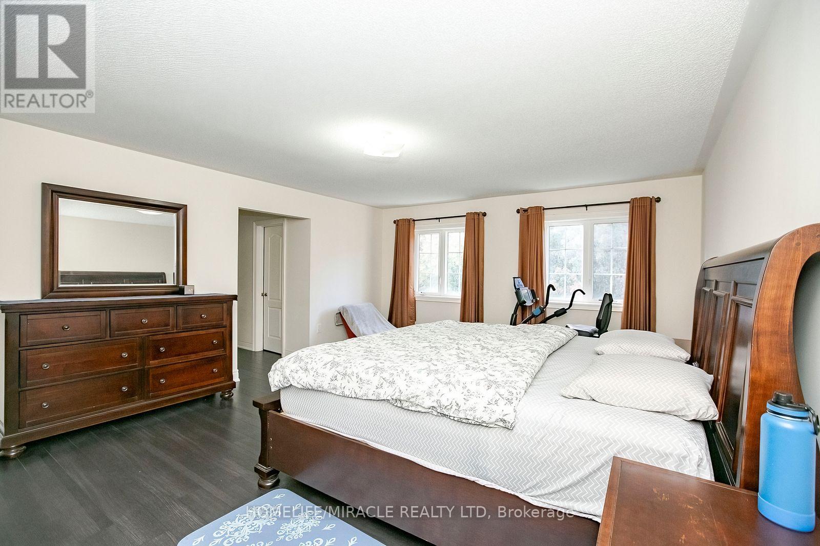 30 Brookwater Crescent, Caledon, Ontario  L7C 4A4 - Photo 14 - W13875746