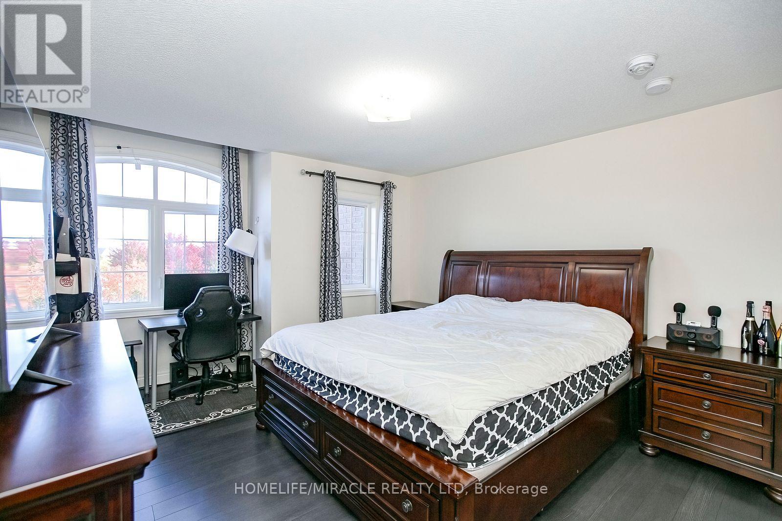 30 Brookwater Crescent, Caledon, Ontario  L7C 4A4 - Photo 17 - W13875746