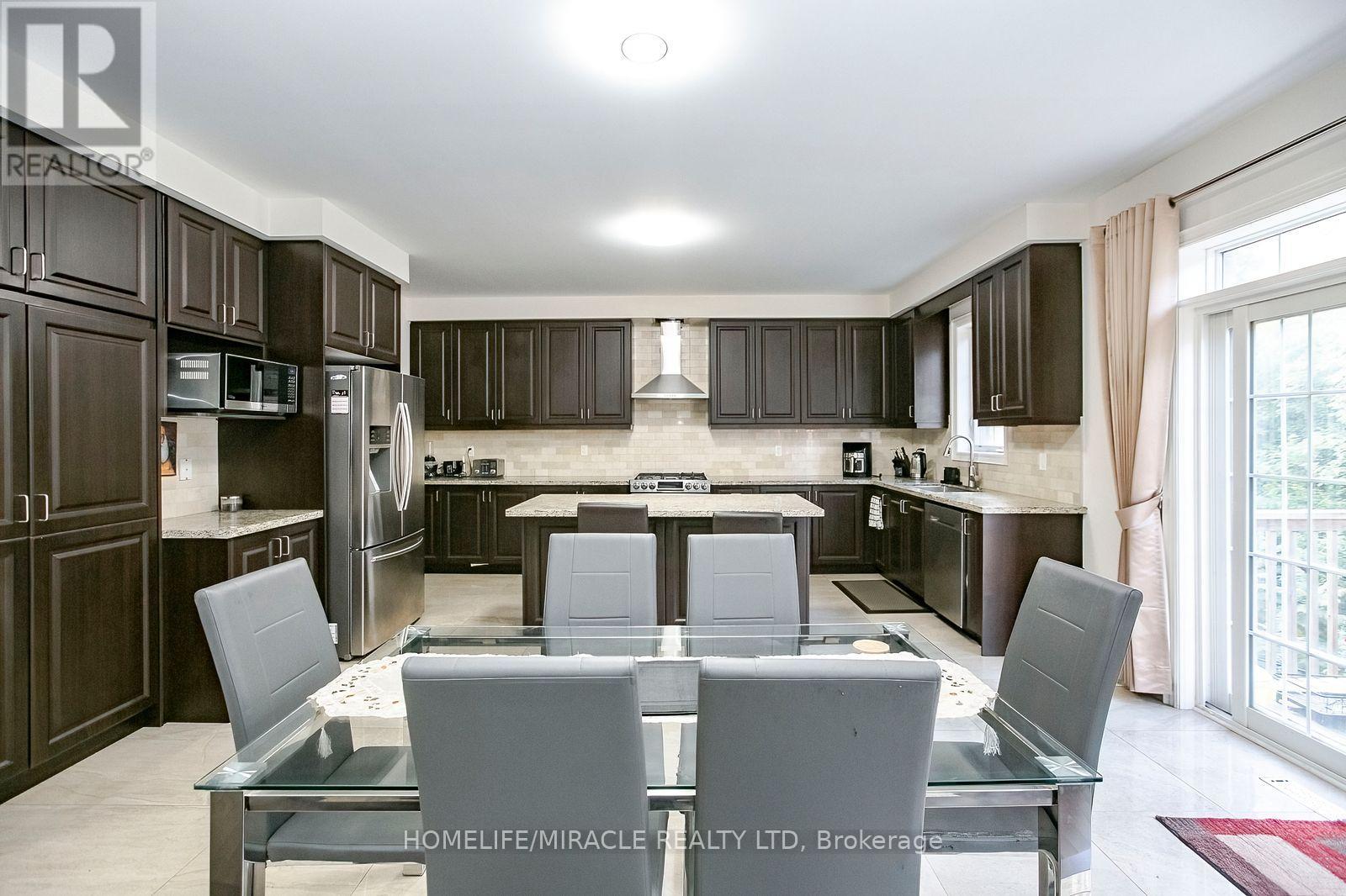 30 Brookwater Crescent, Caledon, Ontario  L7C 4A4 - Photo 8 - W13875746