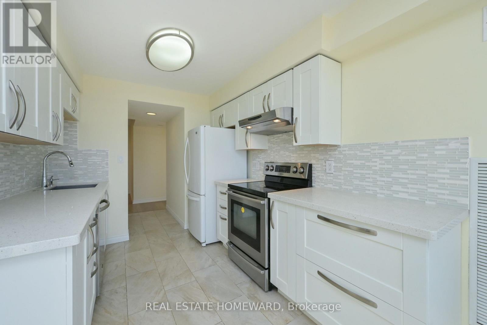 916 - 88 Grandview Way, Toronto, Ontario  M2N 6V6 - Photo 9 - C13831608