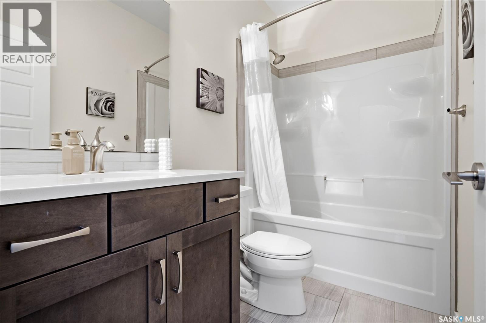 733 3rd Avenue, Pilot Butte, Saskatchewan  S0G 3Z0 - Photo 44 - SK050402