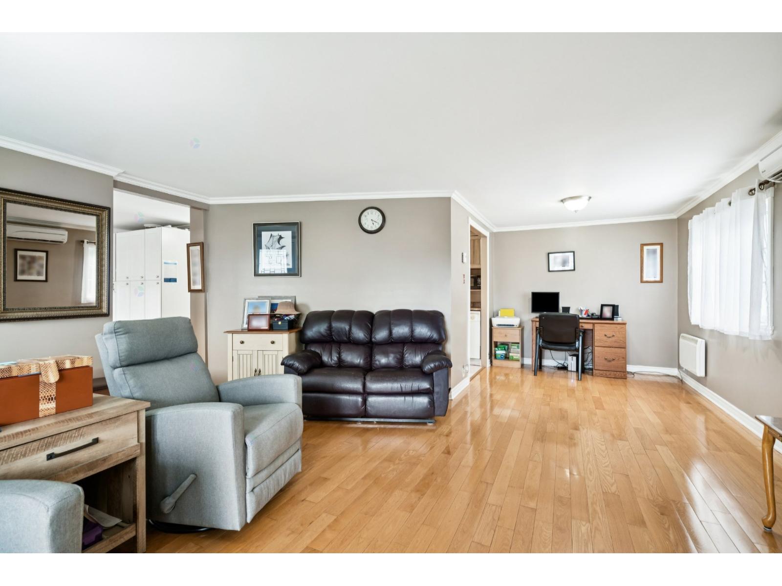 179 Rue Guy Beauharnois Quebec Canada J6N3H5 5