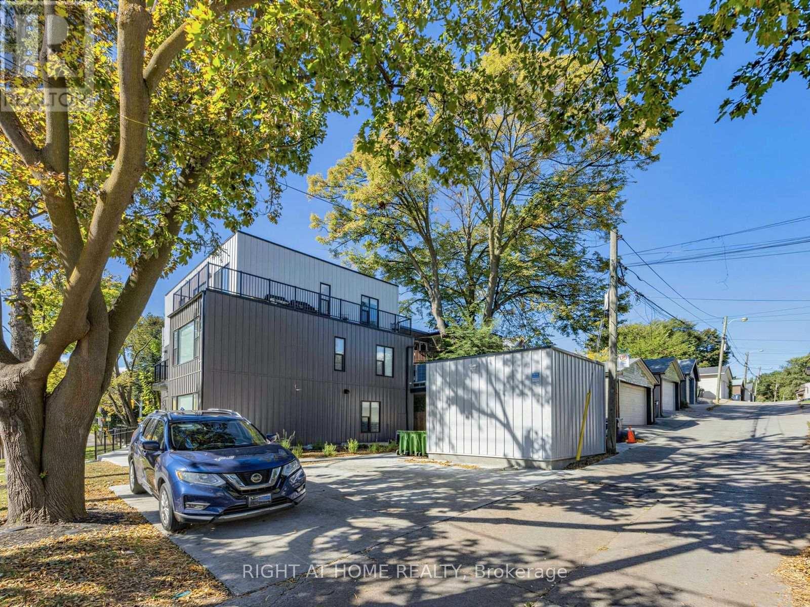 9 - 148 Glenlake Avenue, Toronto, Ontario  M6P 1E7 - Photo 24 - W13868414