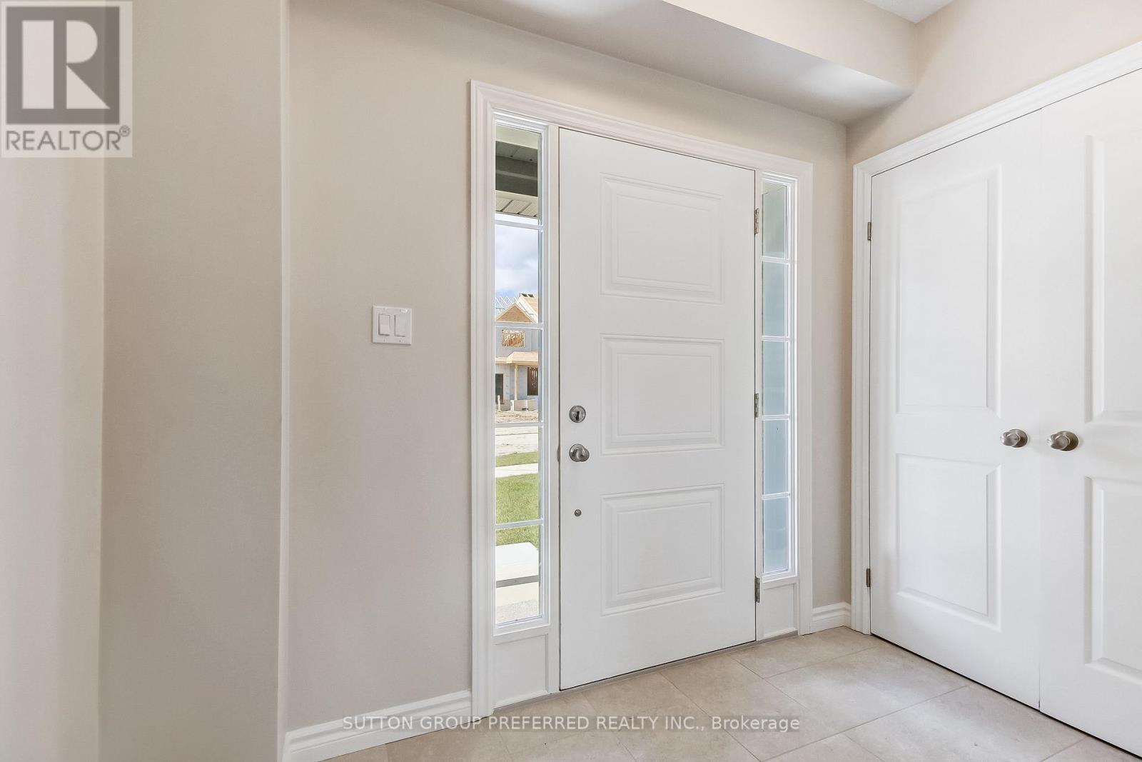 3956 Mia Avenue, London South, Ontario  N6L 0H4 - Photo 4 - X13858566