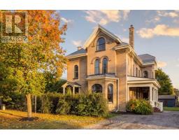 18 HAWARDEN AVENUE, Brantford, Ontario