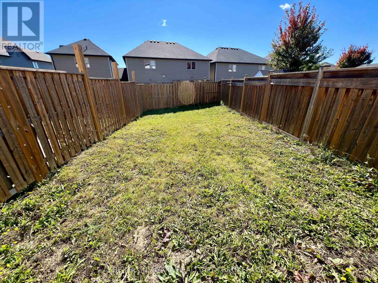 23 Fairgrounds Drive, Hamilton, Ontario  L0R 1C0 - Photo 18 - X13872248