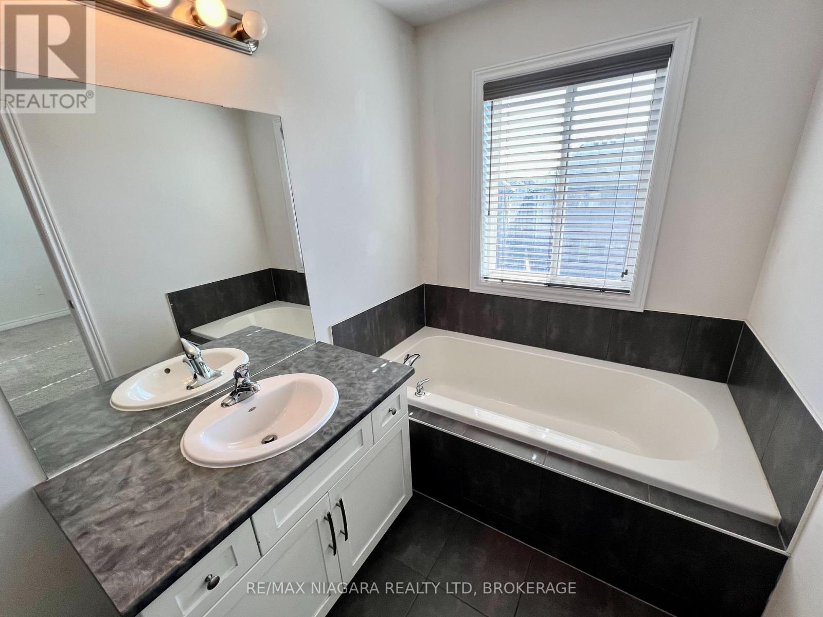 23 Fairgrounds Drive, Hamilton, Ontario  L0R 1C0 - Photo 27 - X13872248