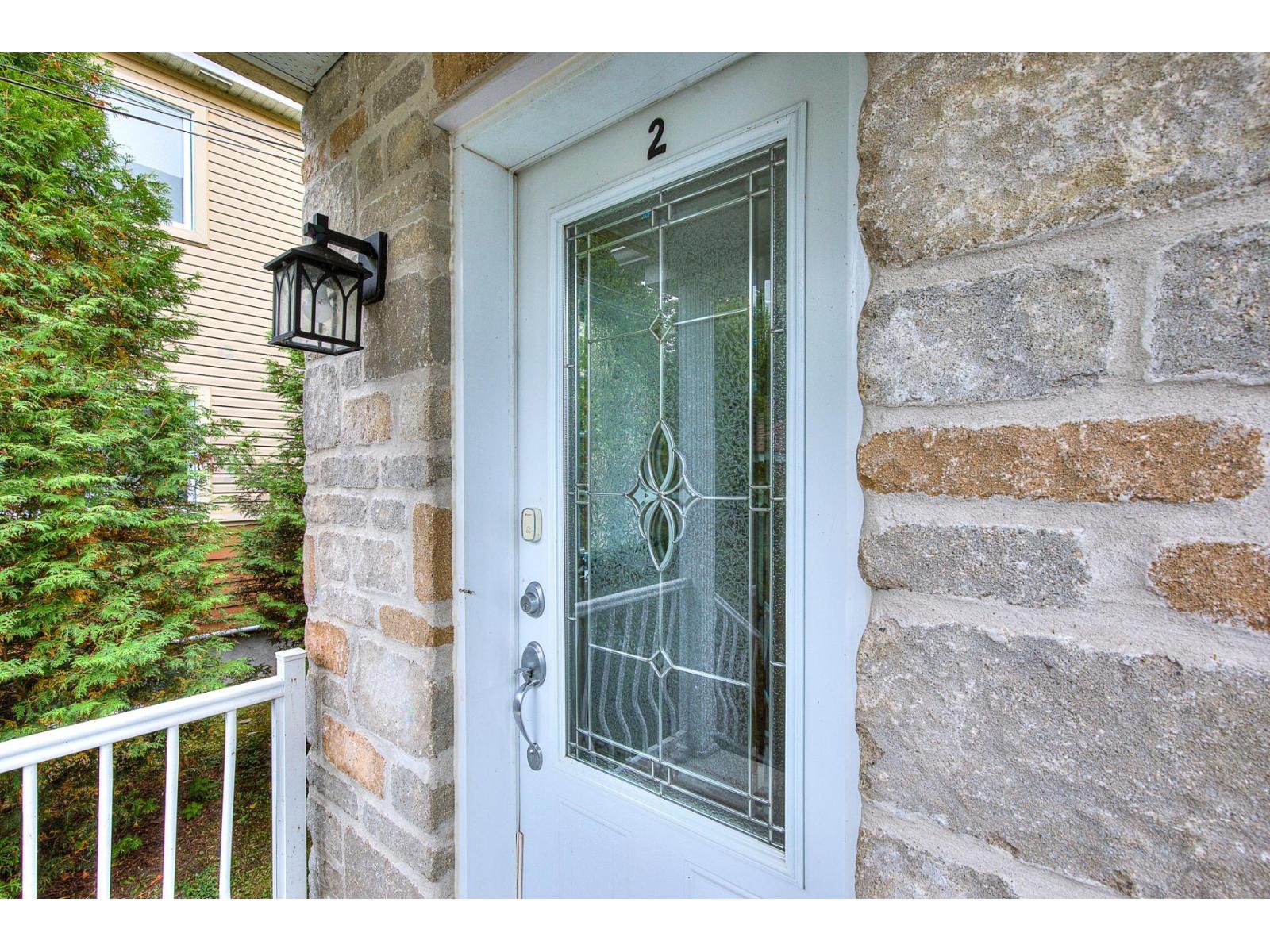 934 Ch. du Fleuve|#2 Les Cèdres Quebec Canada J7T1B3 3