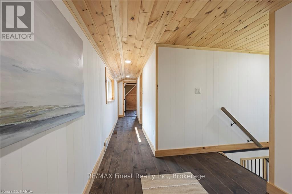 135 Thousand Islands Parkway, Front Of Leeds & Seeleys Bay, Ontario  K7G 2V4 - Photo 11 - X13875898
