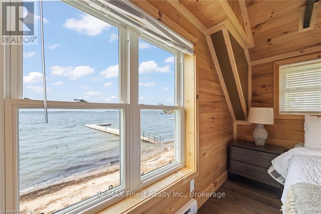 135 Thousand Islands Parkway, Front Of Leeds & Seeleys Bay, Ontario  K7G 2V4 - Photo 15 - X13875898