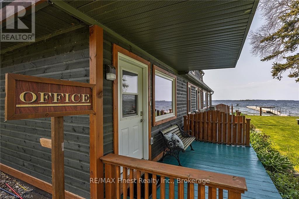 135 Thousand Islands Parkway, Front Of Leeds & Seeleys Bay, Ontario K7G 2V4 - Photo 2 - X13875898