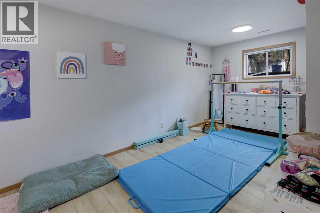 8636 47 Avenue Nw, Calgary, Alberta  T3B 2A2 - Photo 23 - A2350814