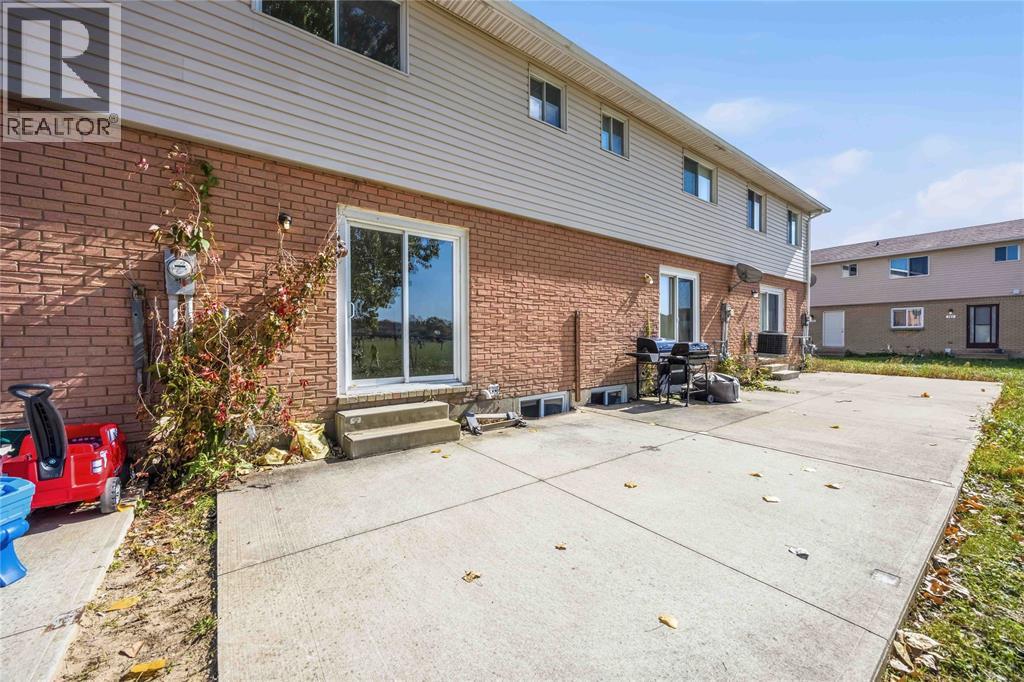 348 Cameron Street Unit# 105, St Clair, Ontario  N0N 1G0 - Photo 32 - 26024485