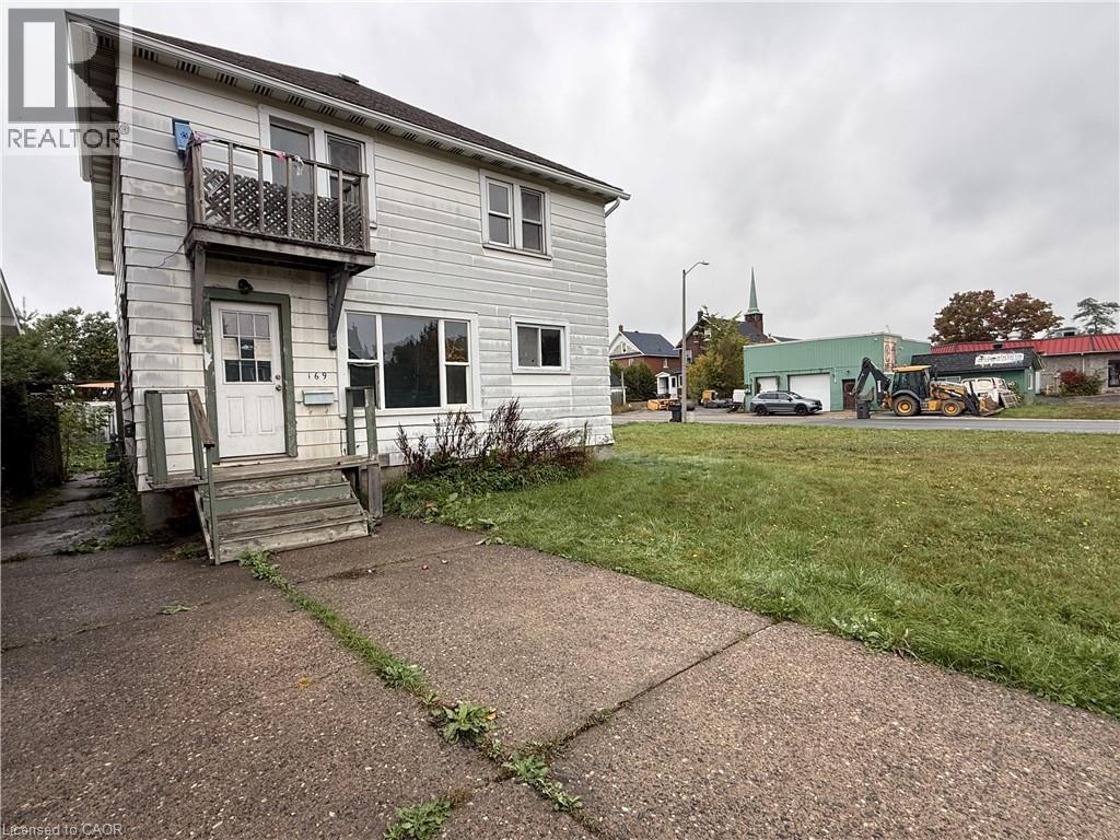 169 Huron Street, Sault Ste. Marie, Ontario  P6A 1R2 - Photo 2 - 40869823