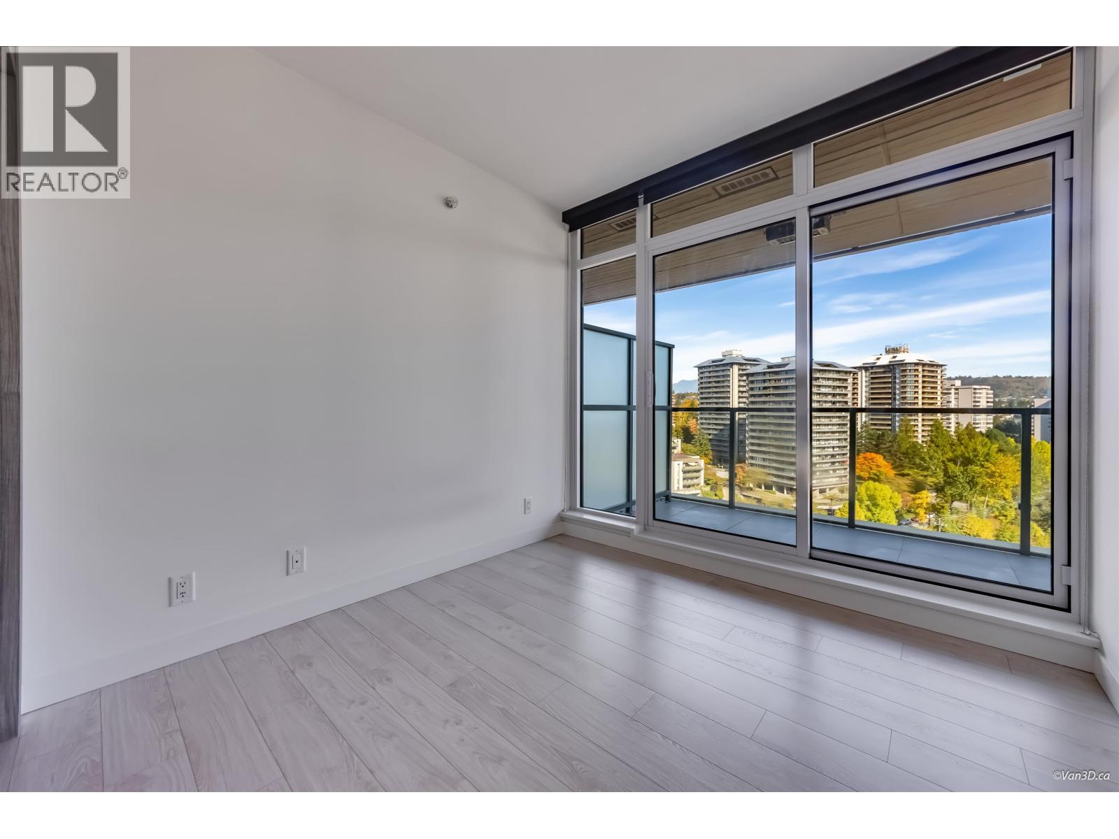 1309 4890 LOUGHEED HIGHWAY