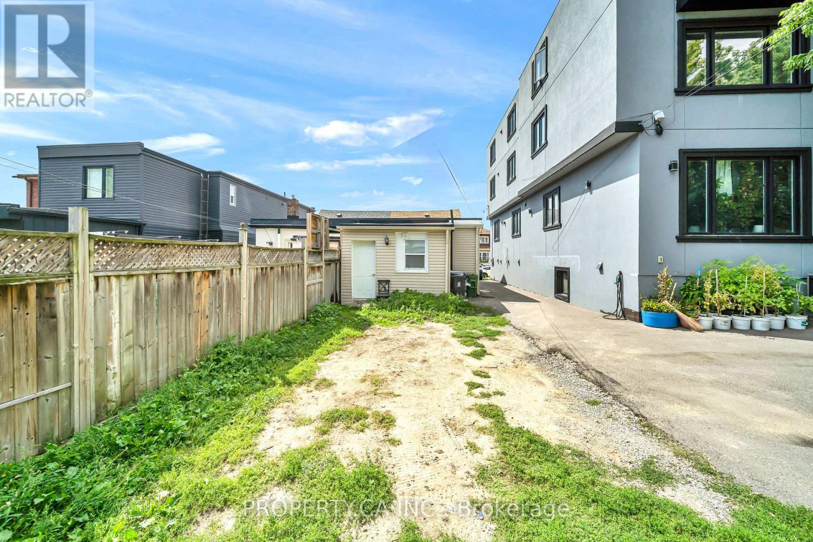 285 Robina Avenue, Toronto (Oakwood Village), Ontario  M6C 3Y9 - Photo 29 - C13875810