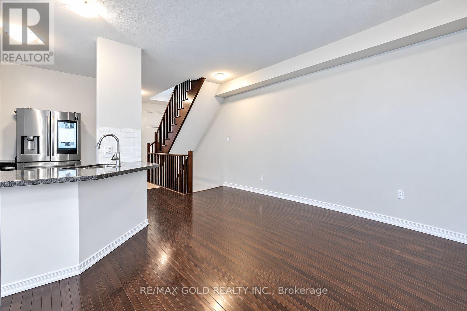 78 Honeyview Trail, Brampton, Ontario  L6P 4A4 - Photo 2 - W13865746