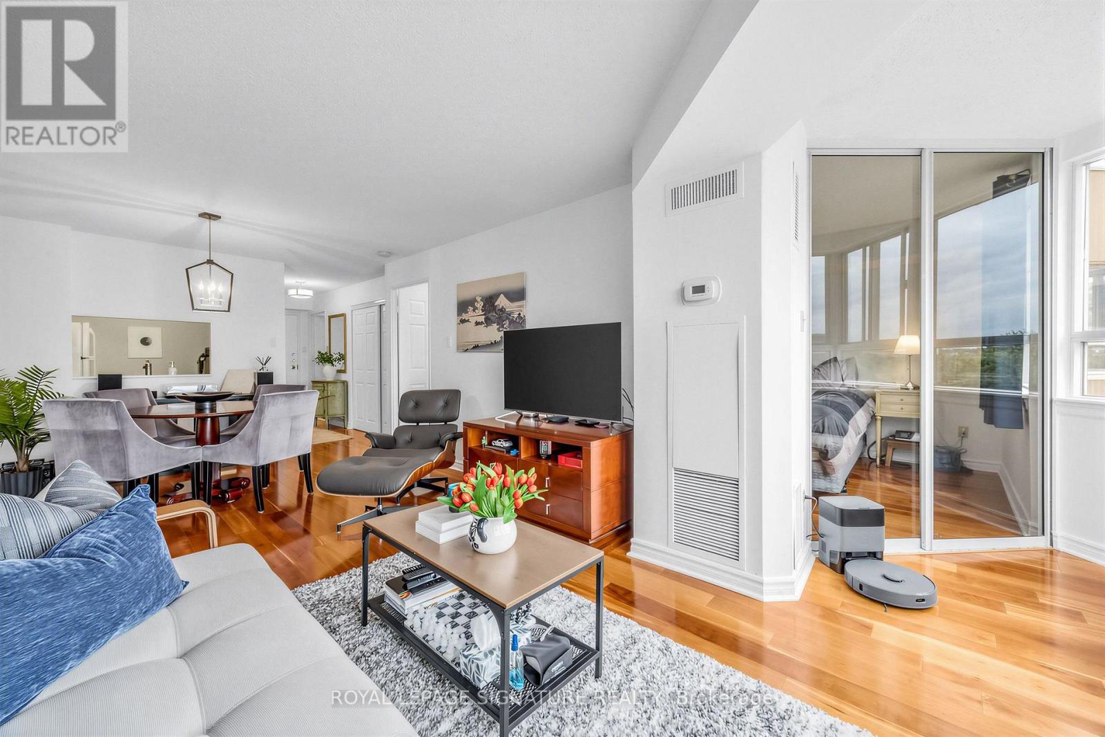 1006 - 4 Park Vista, Toronto, Ontario  M4B 3M8 - Photo 14 - E13875870