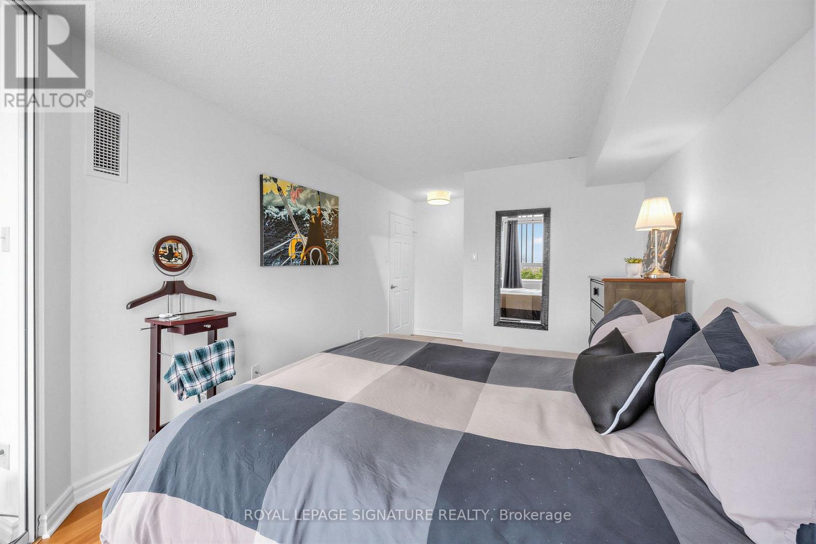1006 - 4 Park Vista, Toronto, Ontario  M4B 3M8 - Photo 20 - E13875870