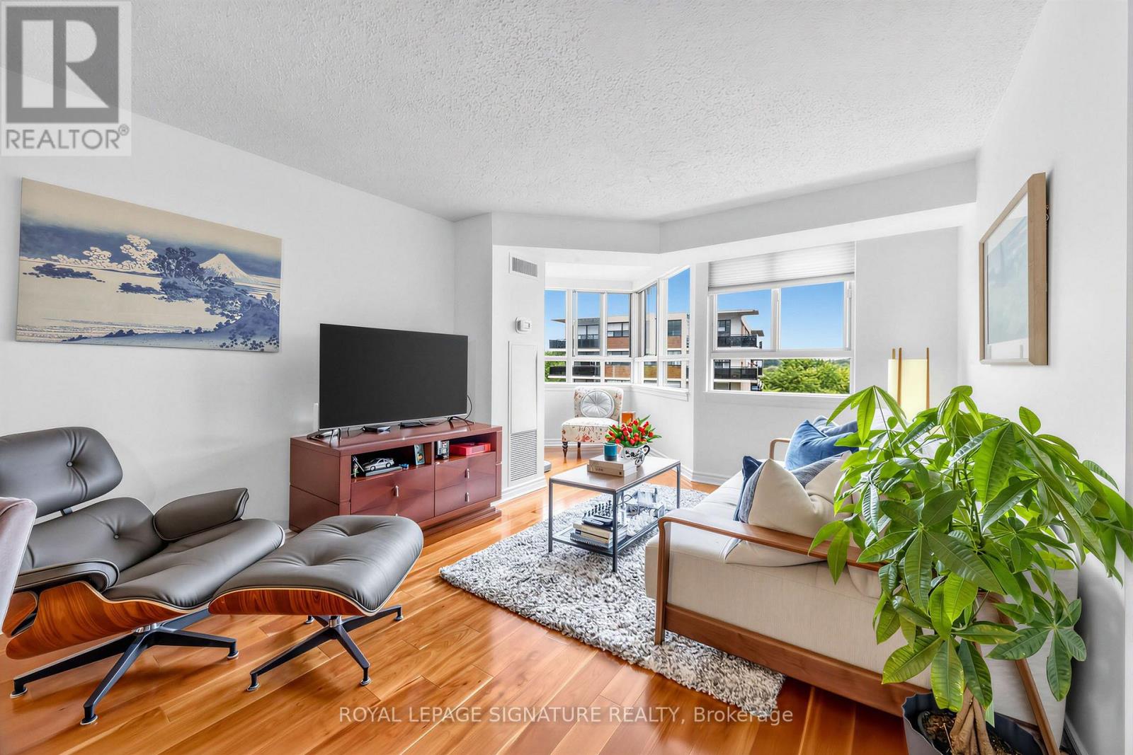 1006 - 4 Park Vista, Toronto, Ontario  M4B 3M8 - Photo 6 - E13875870