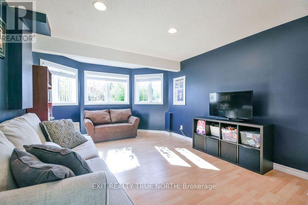 35 Marlow Circle, Springwater (Hillsdale), Ontario  L0L 1V0 - Photo 23 - S13875788