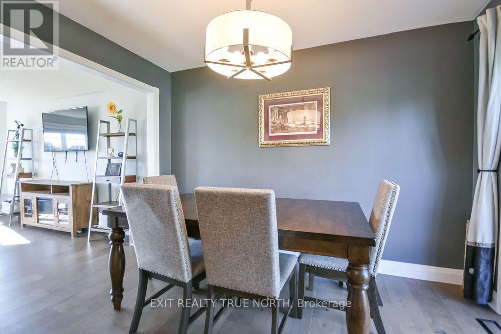 35 Marlow Circle, Springwater (Hillsdale), Ontario  L0L 1V0 - Photo 7 - S13875788