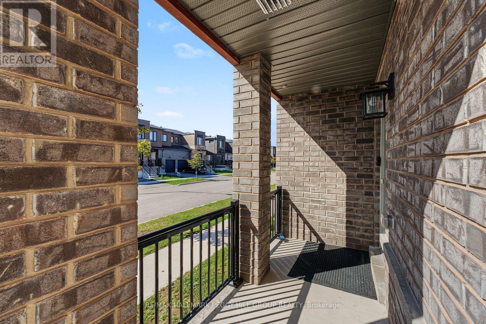 11 Turnberry Lane, Barrie (Painswick South), Ontario  L9J 0M8 - Photo 2 - S13875864