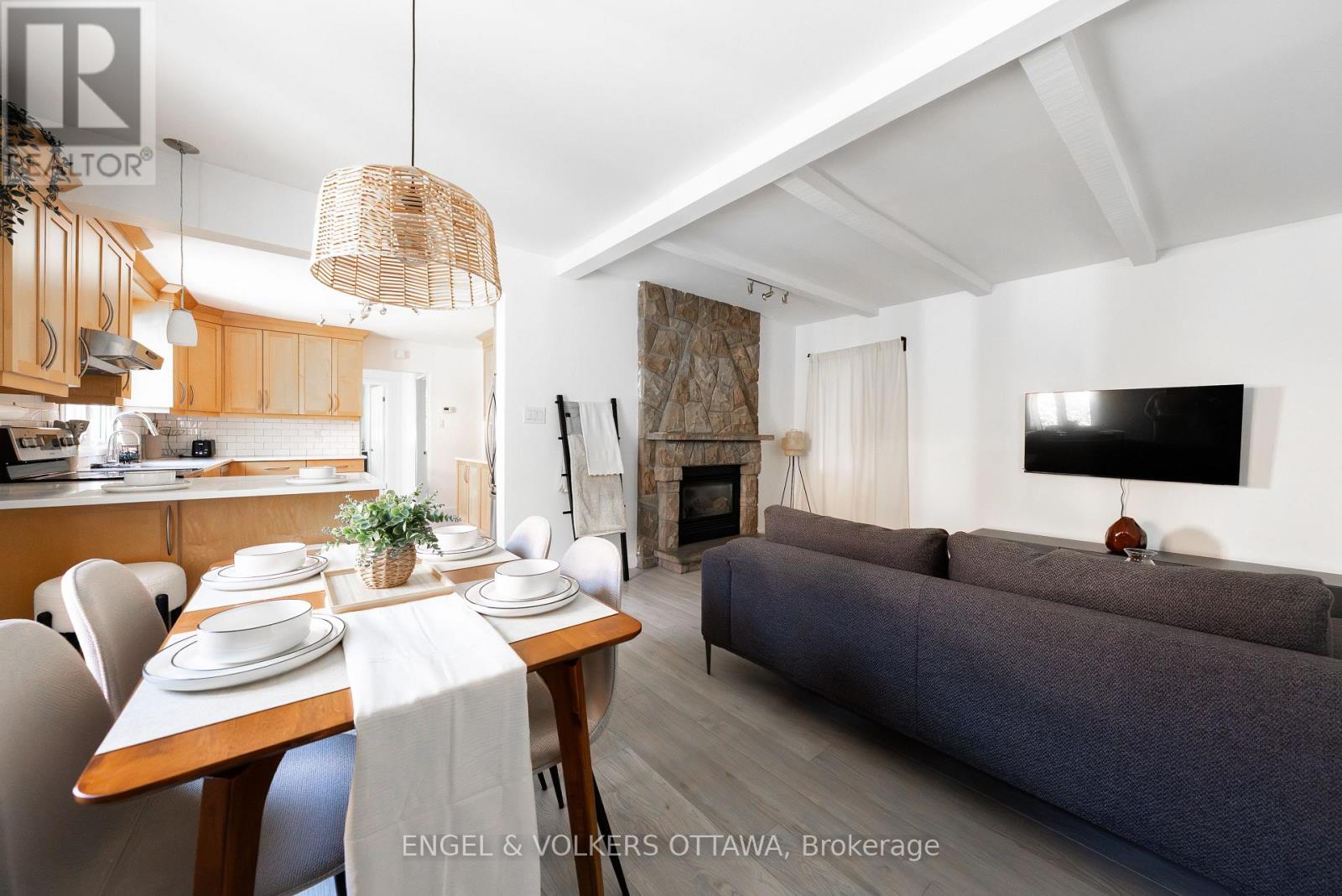 531 Laderoute Avenue, Ottawa, Ontario  K1Z 5V9 - Photo 3 - X13875922