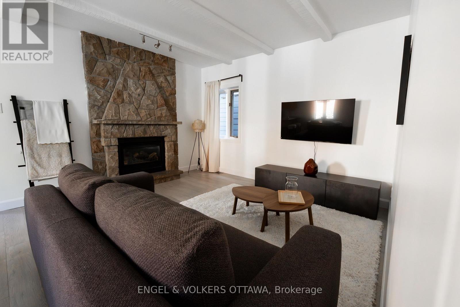 531 Laderoute Avenue, Ottawa, Ontario  K1Z 5V9 - Photo 4 - X13875922