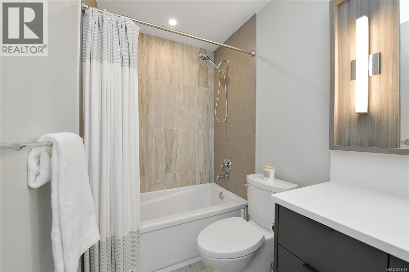 404 967 Whirlaway Cres