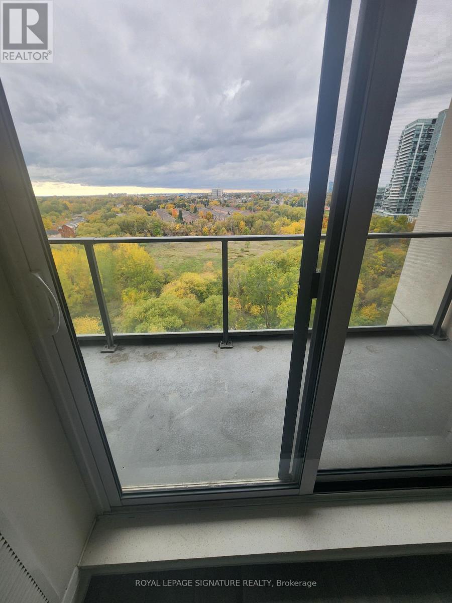 1104 - 36 Park Lawn Road, Toronto, Ontario  M8V 0E5 - Photo 3 - W13875836