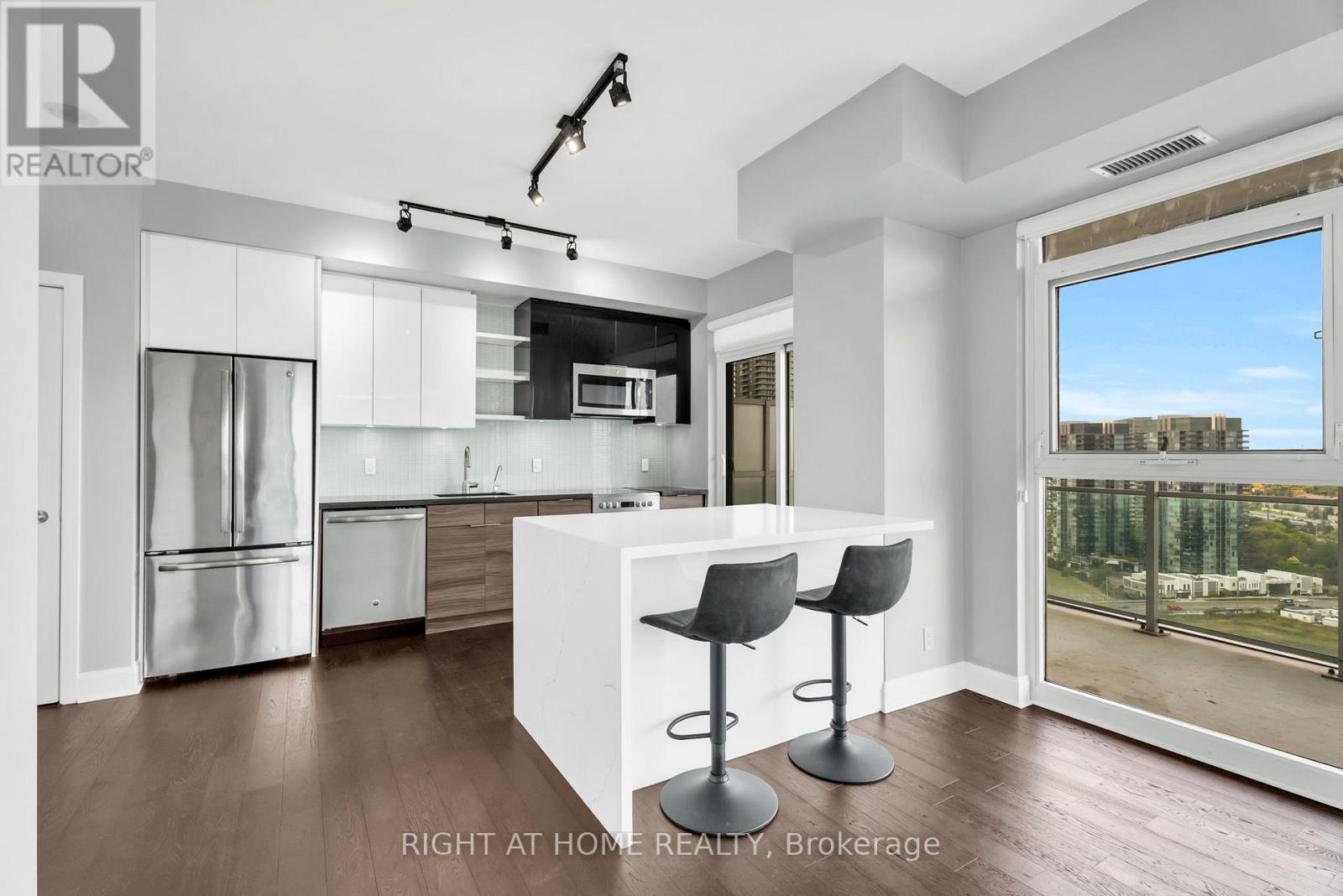 2304 - 33 Shore Breeze Drive, Toronto, Ontario  M8V 0G1 - Photo 5 - W13875918