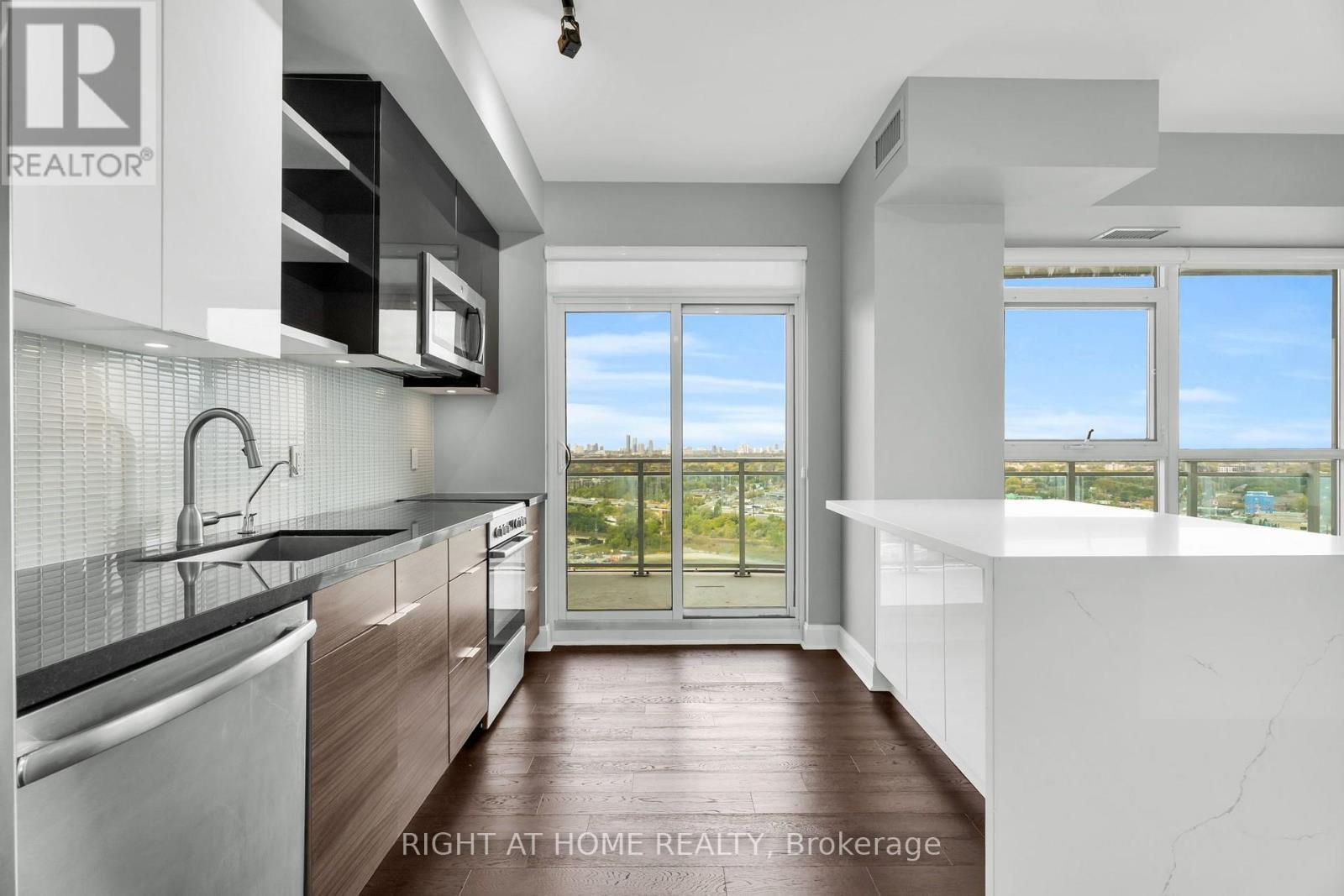 2304 - 33 Shore Breeze Drive, Toronto, Ontario  M8V 0G1 - Photo 6 - W13875918
