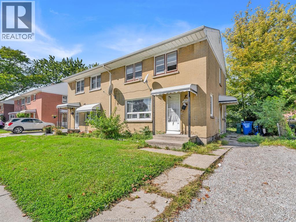 2290 TECUMSEH ROAD West, Windsor, Ontario