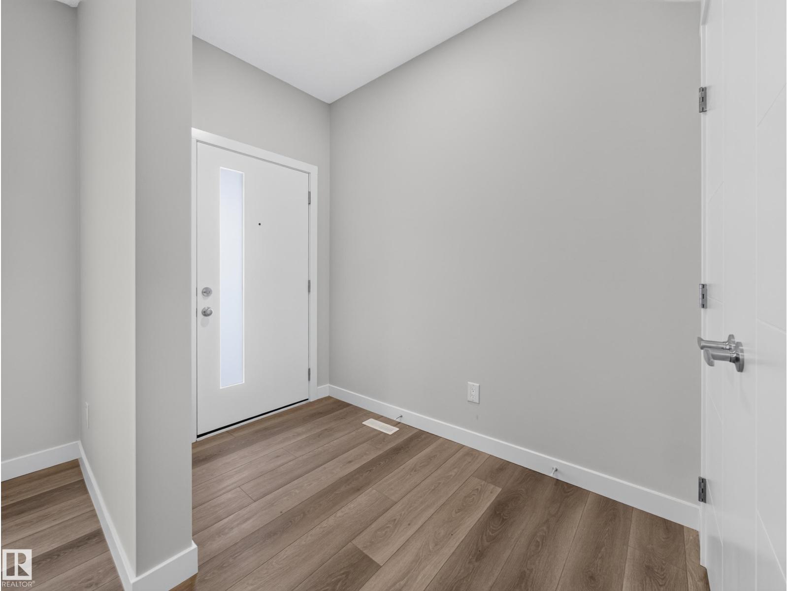 301 BRAE WY Leduc Alberta Canada T9E1T7 5
