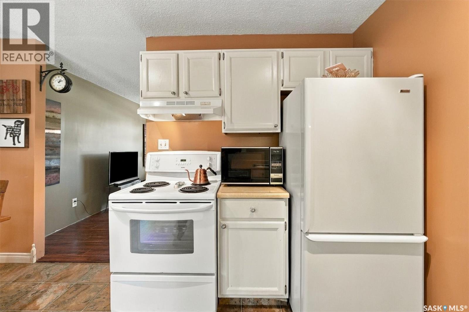 359 Sebestyen Crescent, Saskatoon, Saskatchewan  S7K 6W2 - Photo 12 - SK050647