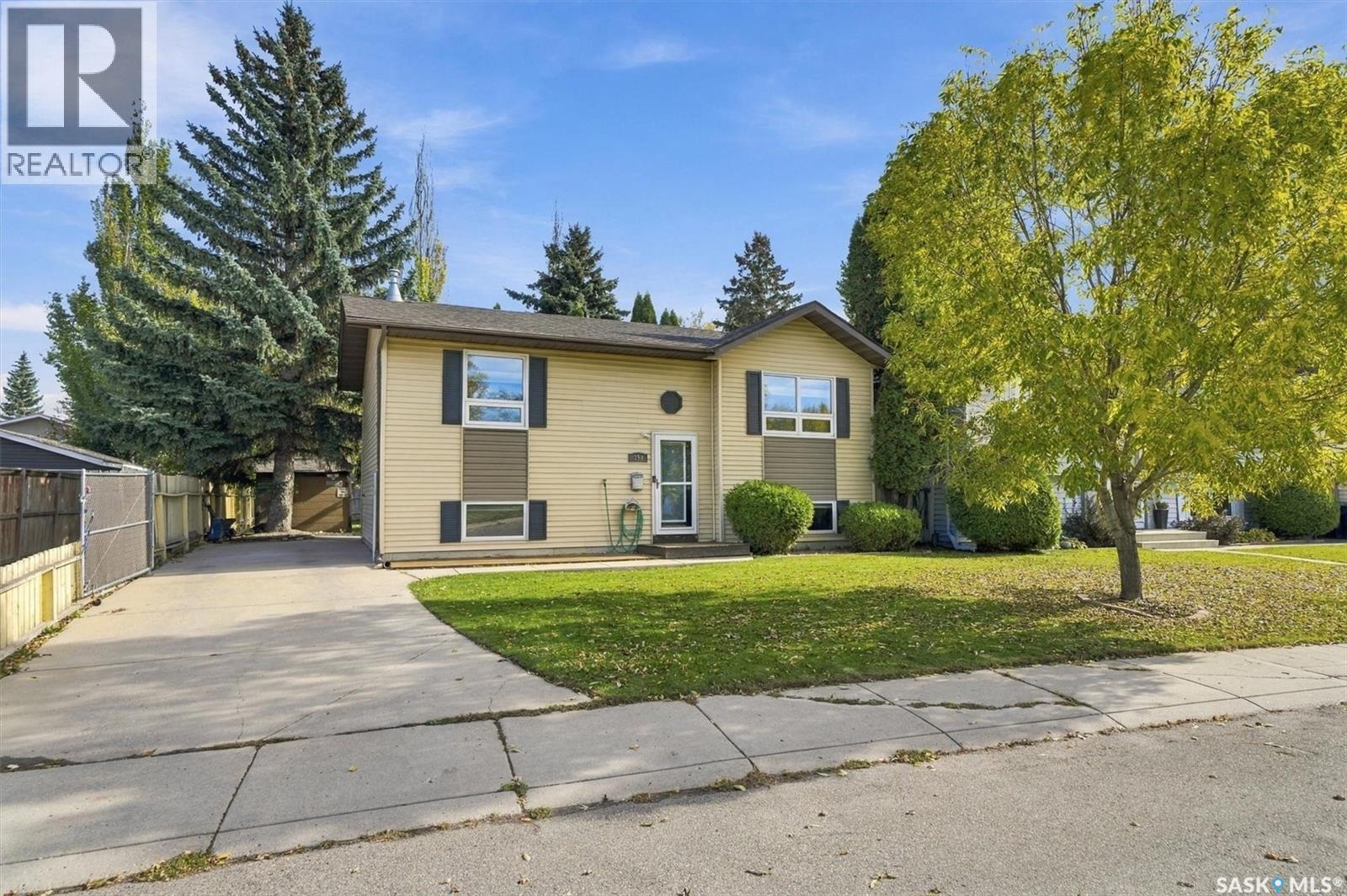 359 Sebestyen Crescent, Saskatoon, Saskatchewan  S7K 6W2 - Photo 30 - SK050647