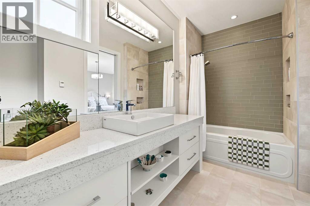 1121 Valois Avenue SW, Calgary, Alberta  T2T 1L4 - Photo 30 - A2349881