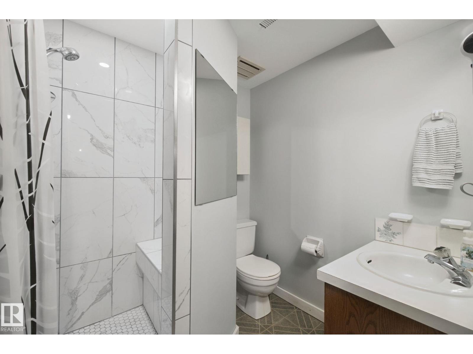 11639 134 ST NW