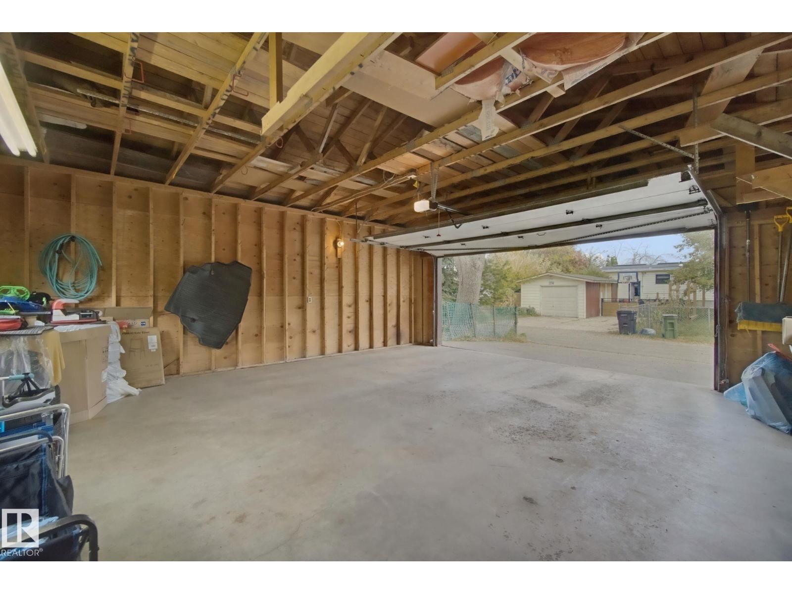 11639 134 ST NW