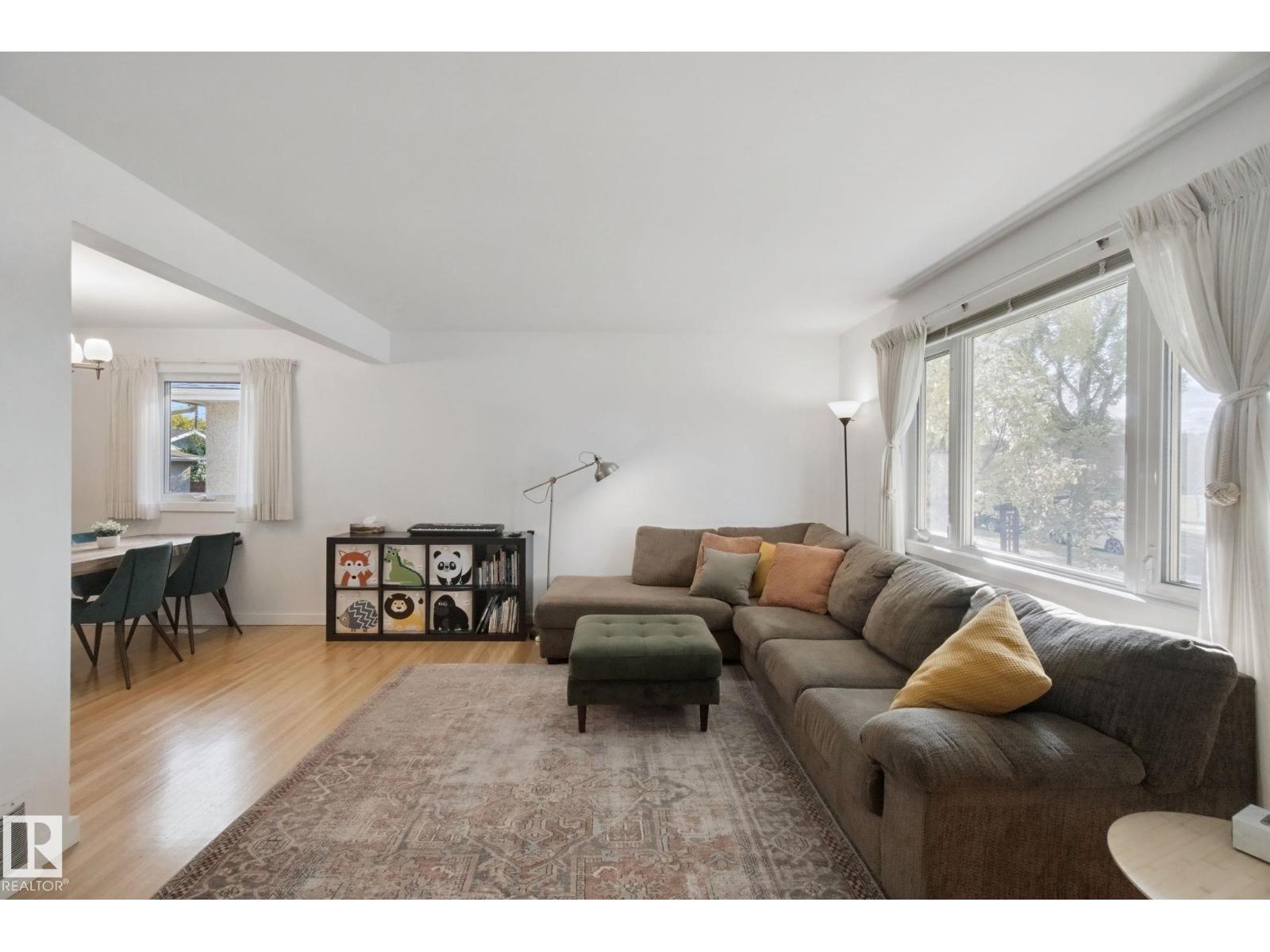 11639 134 ST NW
