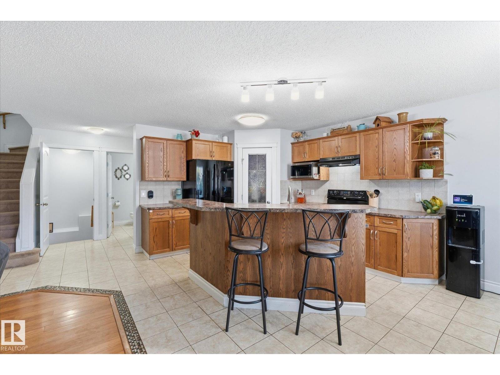 70 GREENFIELD WY