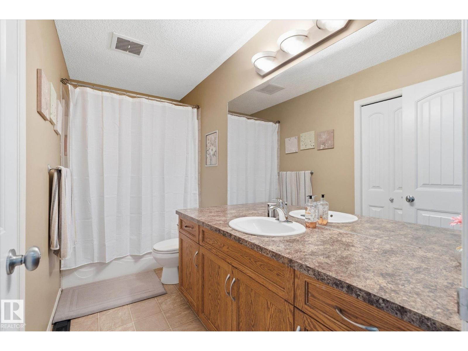 70 GREENFIELD WY