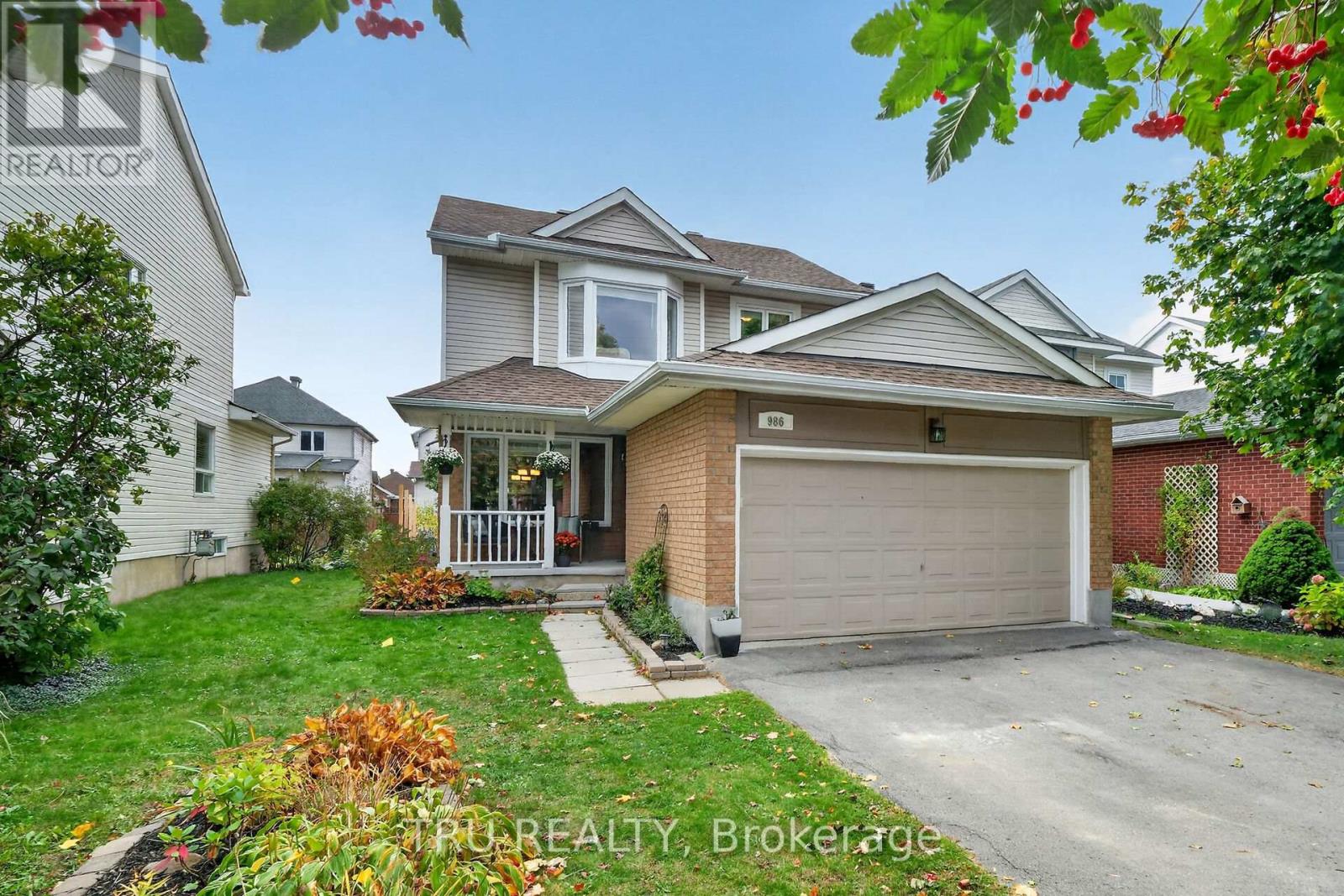 986 SHEENBORO CRESCENT, Ottawa, Ontario