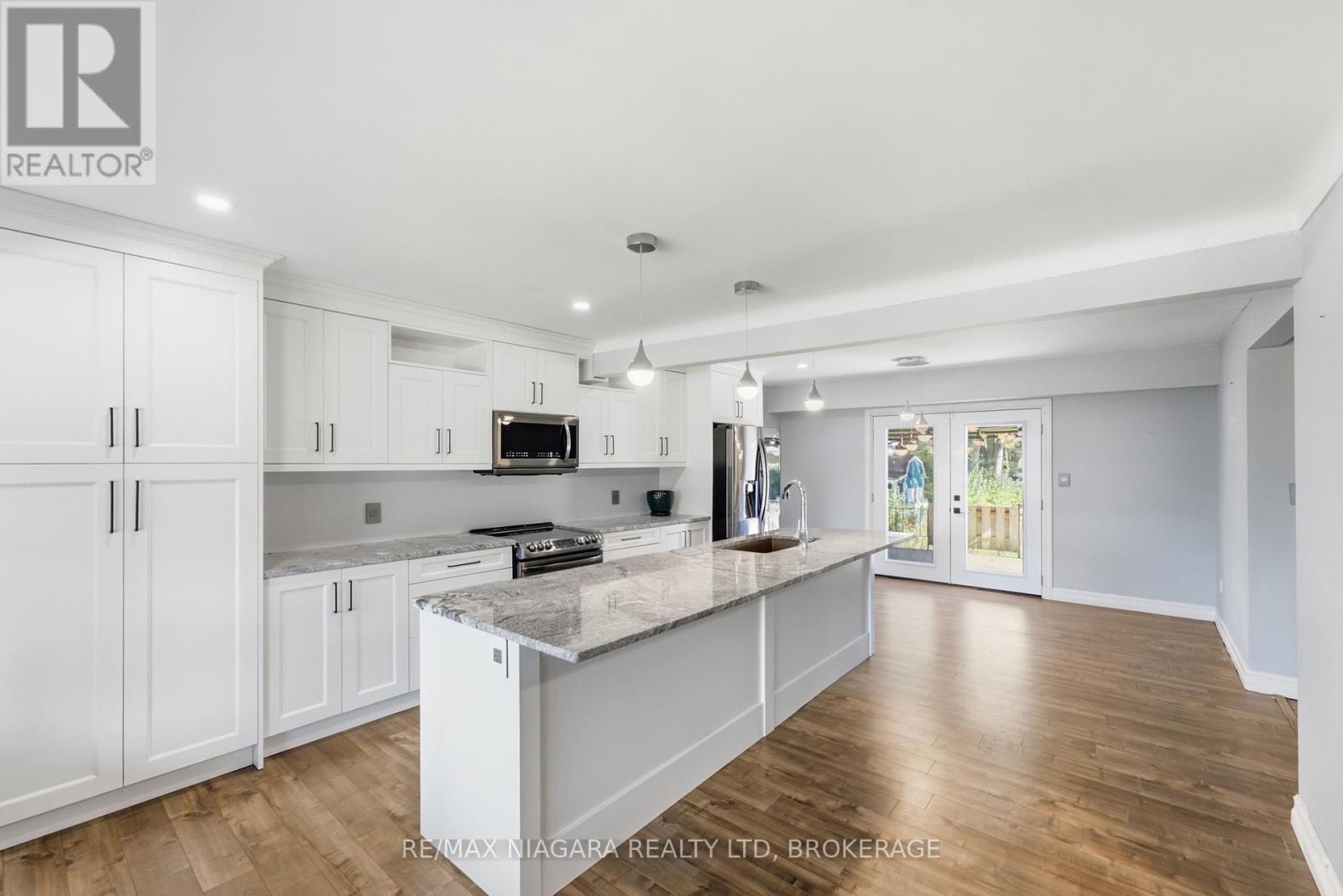 163 Champlain Drive, Fort Erie, Ontario  L2A 1Z9 - Photo 9 - X13876092